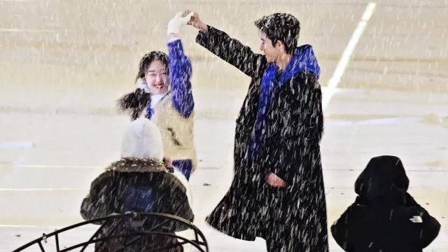 王星越邓恩熙《告白》雪中跳舞路透