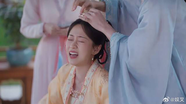 少夫人给宋舞当丫鬟，怎料变着法的整她，真是太损了！