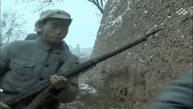 亮剑：日军指挥官向伪军队长打听前方八路数量，且看后者如何猜测！