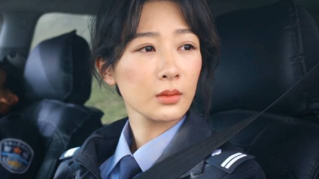 杨紫发文感叹十七年无人能复刻白菊