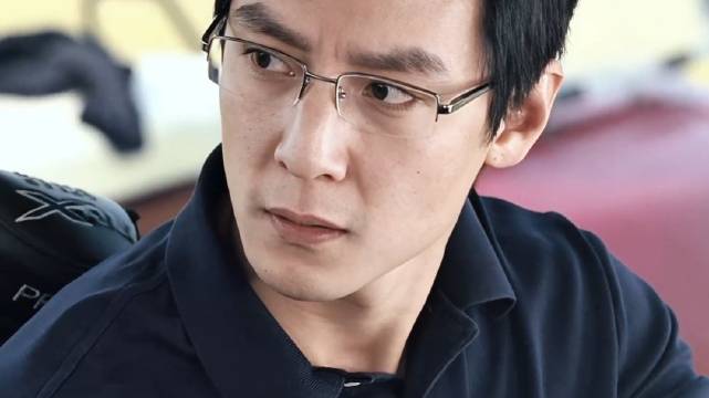 古天乐出演中年窝囊警察,月薪2万对比年薪450万保安