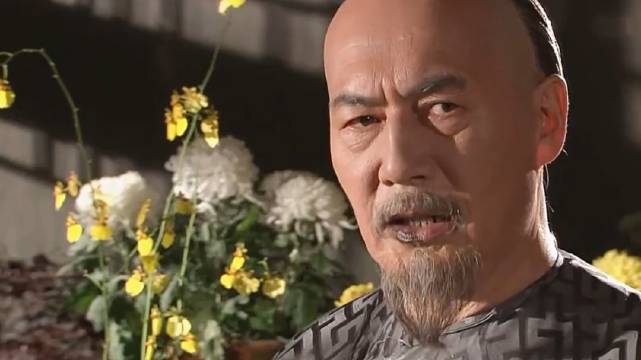 刚出生只笑不哭，这孩子注定不一般！