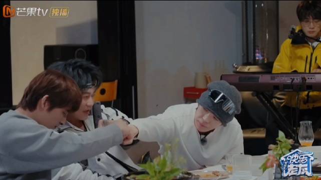 best teammate 每个人都击拳～跟亮哥空气击拳 @苏醒AllenSu