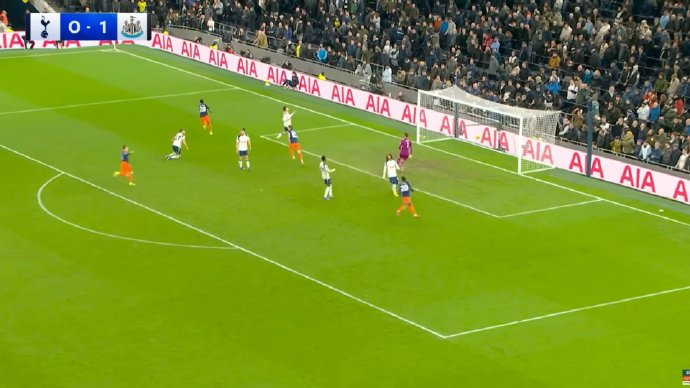 惊天逆转！纽卡客场2-1绝杀热刺，白鹿巷沦陷引发球迷暴怒！