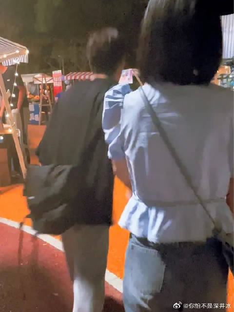 我说两位，都挺幼稚的