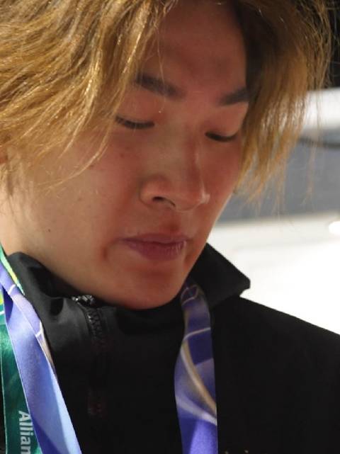 20260211｜随记 佐藤教练xhs更新1则 这枚奖牌沉甸甸的，意义重大