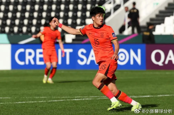 彭啸的长约对山东泰山队未来的后防线构建有什么战略意义？