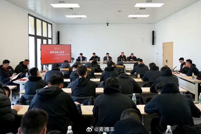 郭士强狠批男篮防守！胡明轩曾凡博加练三分，破冰之战何时来？