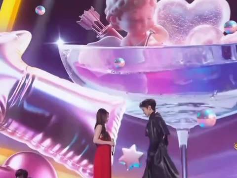 李一桐晚会假唱引热议，修音明显被指失真