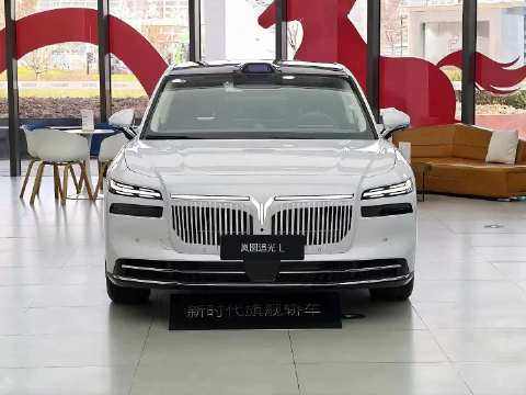 岚图版的变形金刚电影mini版本 @岚图李博晓 浅浅的尝试一下