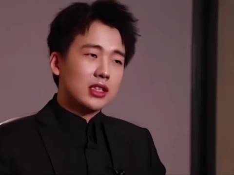 郭麒麟不靠拼爹靠实力，从相声台口到影视主角