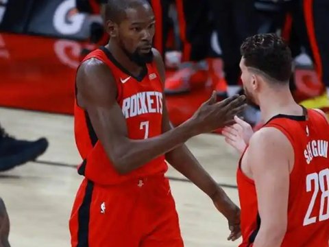 火箭102-95击败快船 球员评价：2人优秀，3人及格，3人低迷