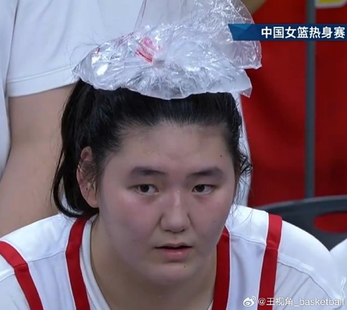 张子宇在中国女篮国家队首秀中，具体表现和数据如何？