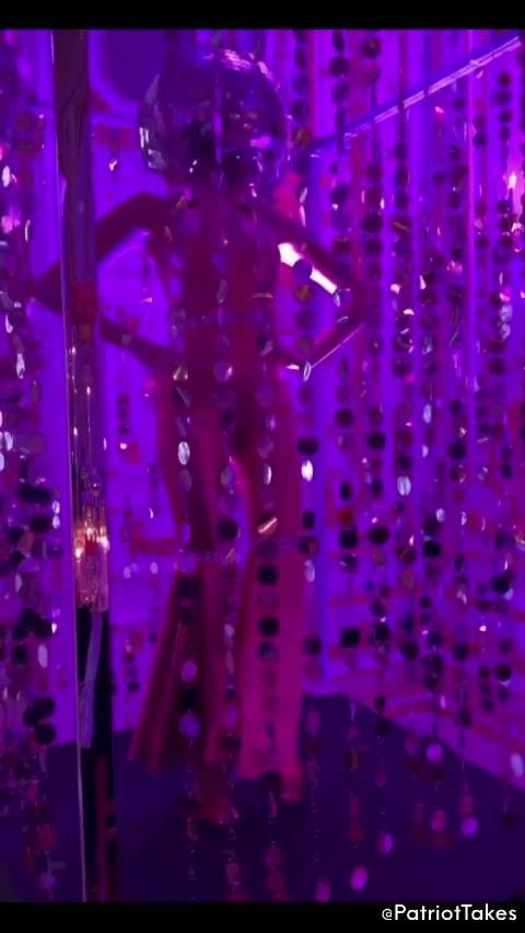 特朗普海湖庄园的一个普通派对