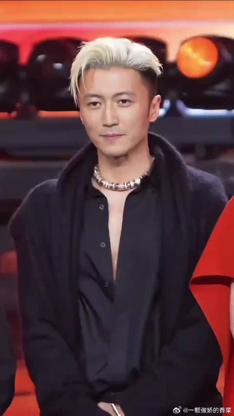 谢霆锋，惊艳了时光！转眼间26年，帅气不减当年