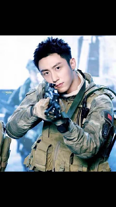 黄景瑜斥资300万购太空机票引热议