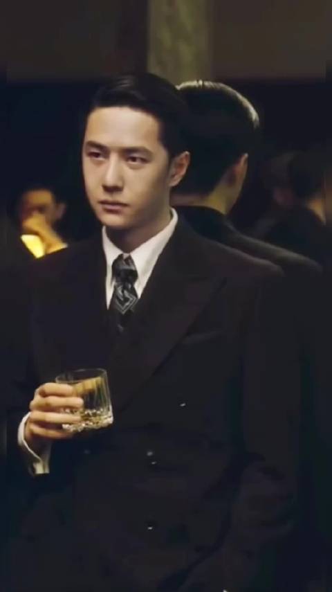 王一博献唱电影无名主题曲，久别重逢转身成诀别