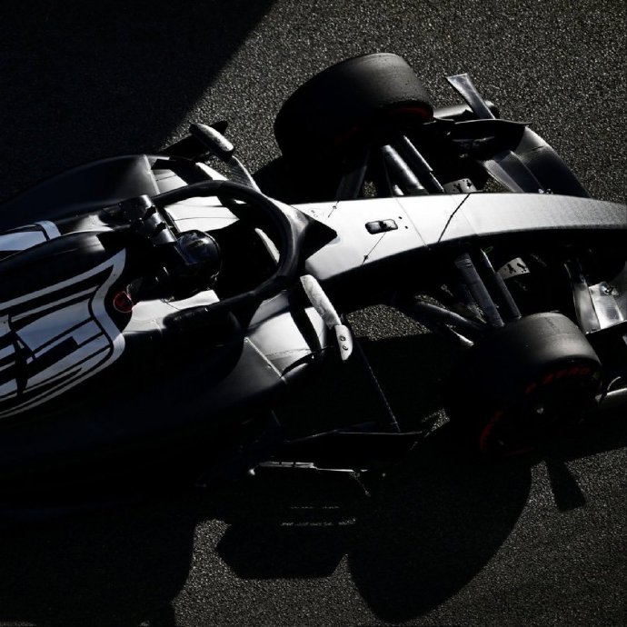 凯迪拉克车队作为新加入者，其赛车在巴林测试中表现如何？