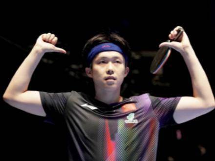 亚洲杯巅峰对决，中日激战正酣，观众为何齐声为张本智和呐喊？答案就在此处