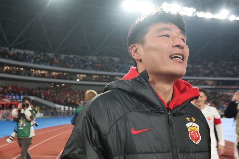 东体：武磊、蒋光太未随队出征亚冠，鲍世蒙今晚可能出场