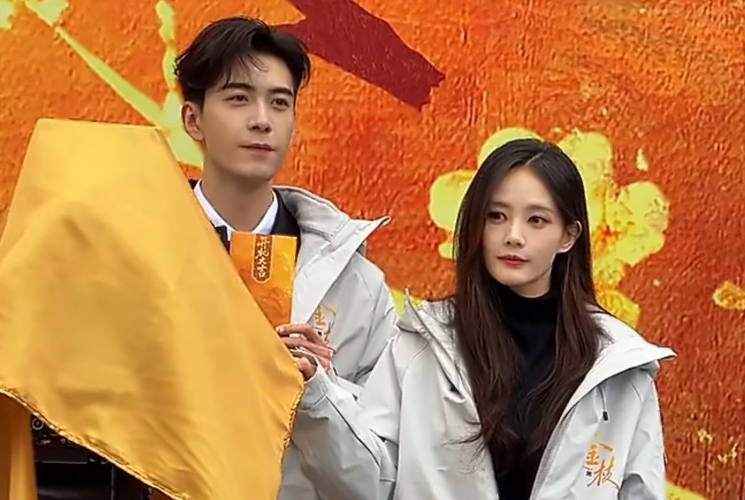 《金枝》开机现场:李一桐深度解读角色,陈星旭“耿直”发言引热议