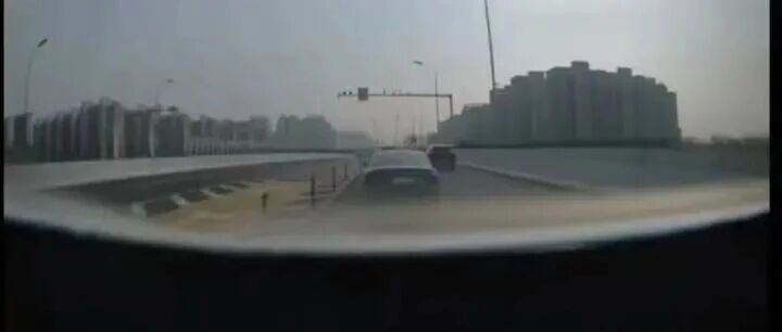 小米车主遭特斯拉车主恶意别车、持续辱骂，特斯拉司机被扣9分、罚款100元，小米法务部发声