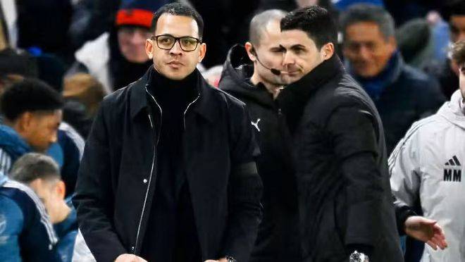 8700 万神锋争夺战打响，阿森纳切尔西疯抢，巴萨成最大拦路虎_阿尔瓦雷斯_马竞_球员