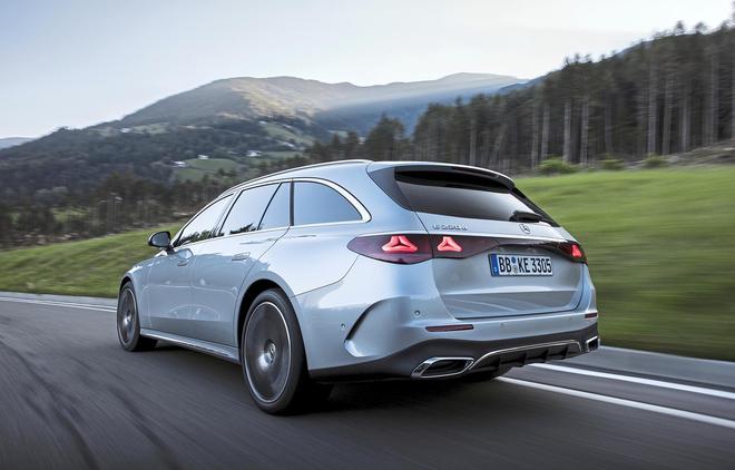 大号旅行车：梅赛德斯-奔驰E级旅行车