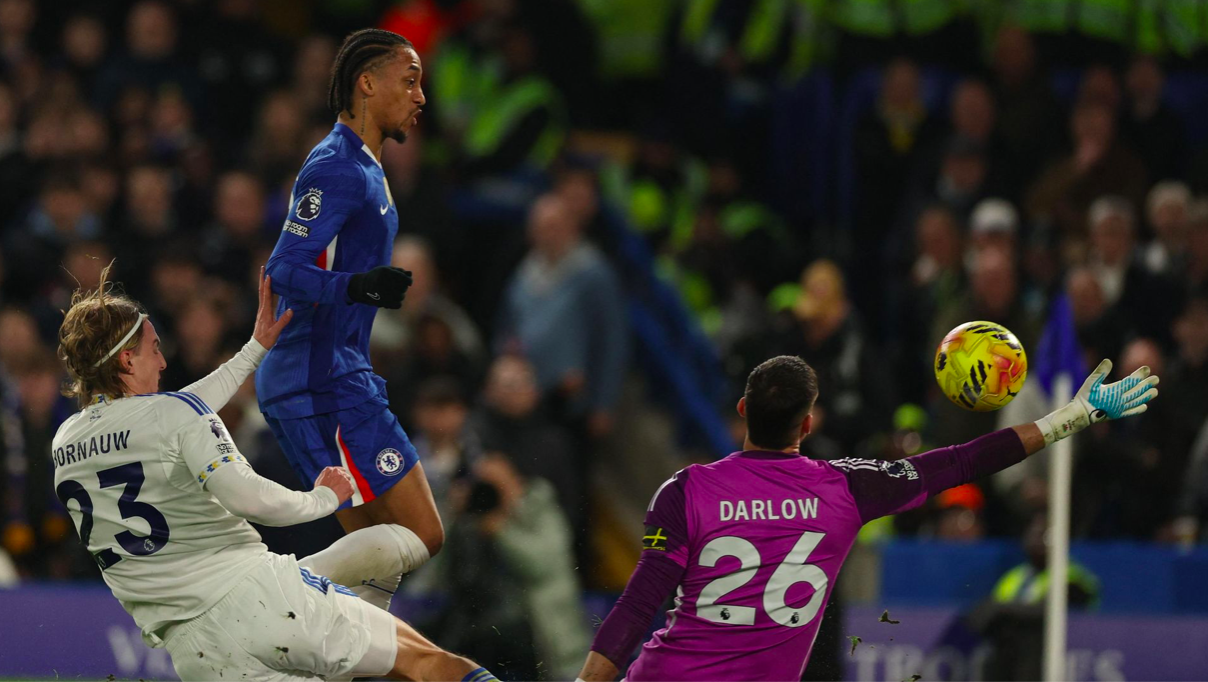 英超:切尔西两球领先2-2利兹联 佩德罗破门造点 帕尔默传射2场4球