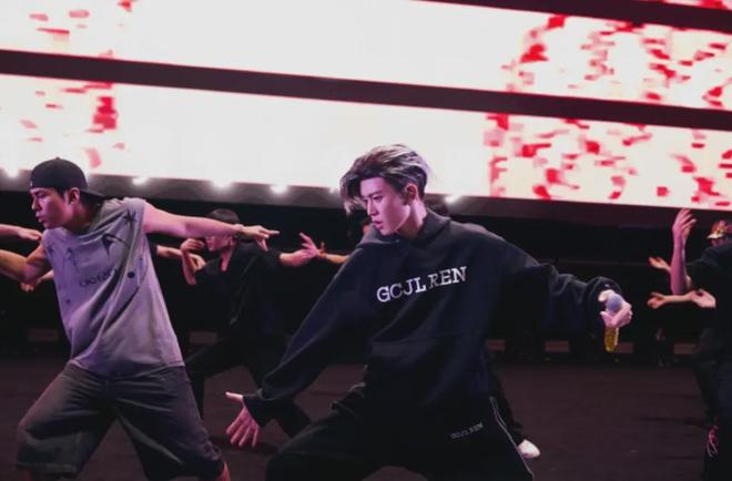 任嘉伦：唱跳实力与演员身份并行的全能艺人