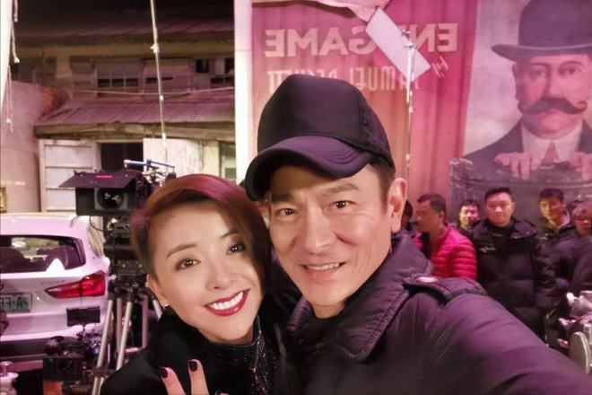 黄小蕾：追爱失败后闪婚嫁富豪，带女儿去迪士尼玩耍却惨遭拉黑