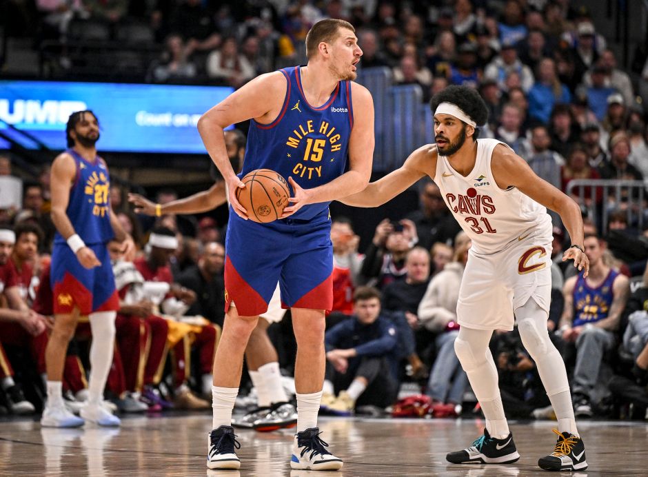 哈登绝平三分+米切尔两罚准绝杀!骑士双核54分逆转掘金 约基奇空砍三双 - 球迷屋