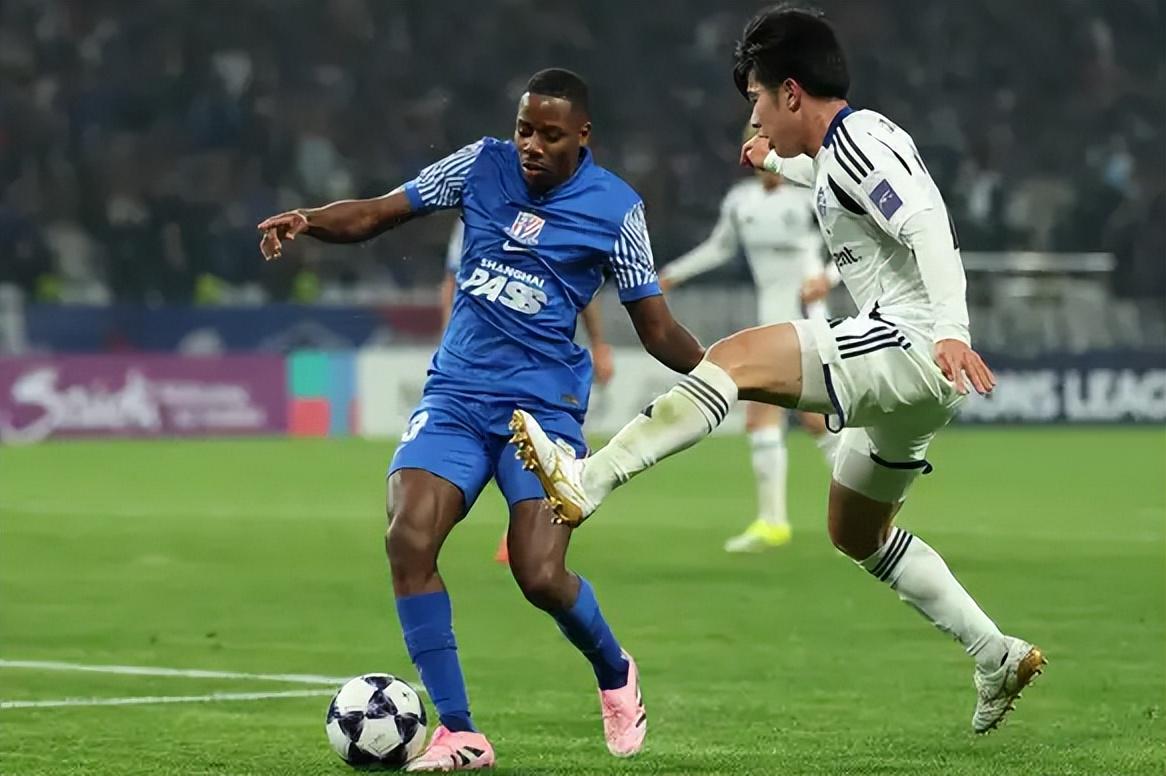 一场0：2验出申花一大水货，攻防表现全拉胯，新赛季恐遭斯帅弃用