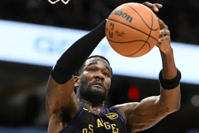 还未痊愈！艾顿今日因右膝酸痛将缺席对阵马刺的比赛