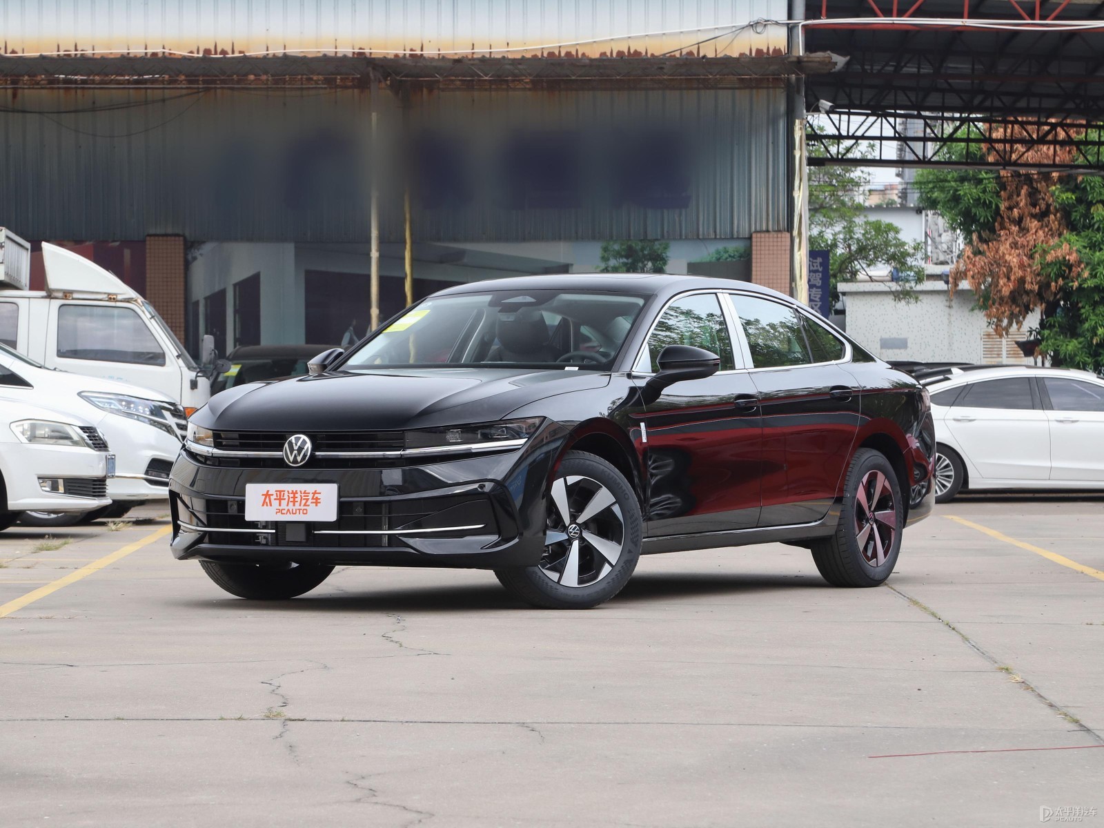 迈腾踩刹车倒车影像闪是怎么回事