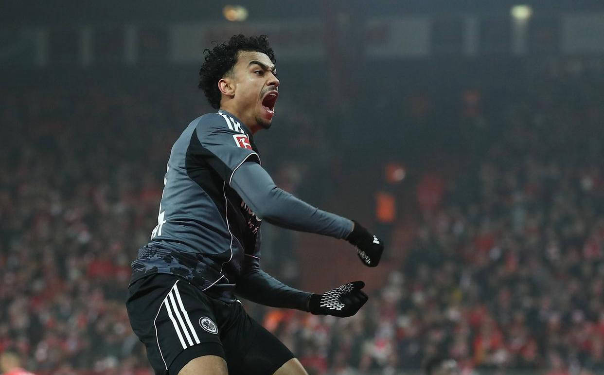 柏林联合仅27%控球率仍顽强逼平法兰克福,终结两连败_比赛_主场_排名