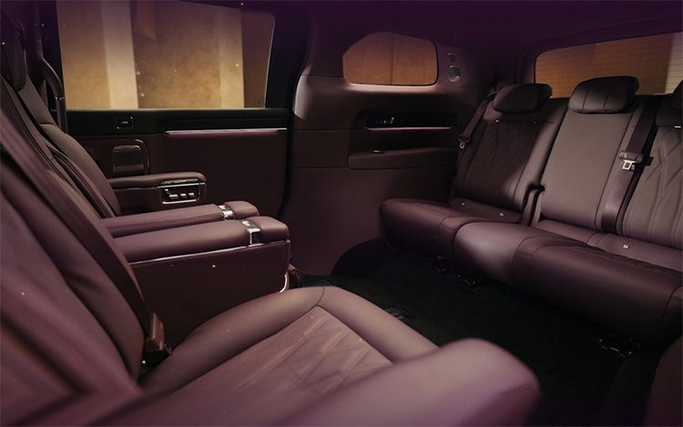 智界V9座舱官图公布：鸿蒙首款MPV，二排可旋转对坐