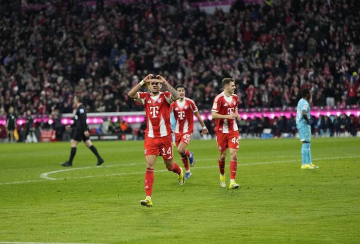 迪亚斯独造5球助拜仁5-1大胜霍芬海姆,凯恩双响达成关键贡献_比赛_拜仁慕尼黑_多特蒙德