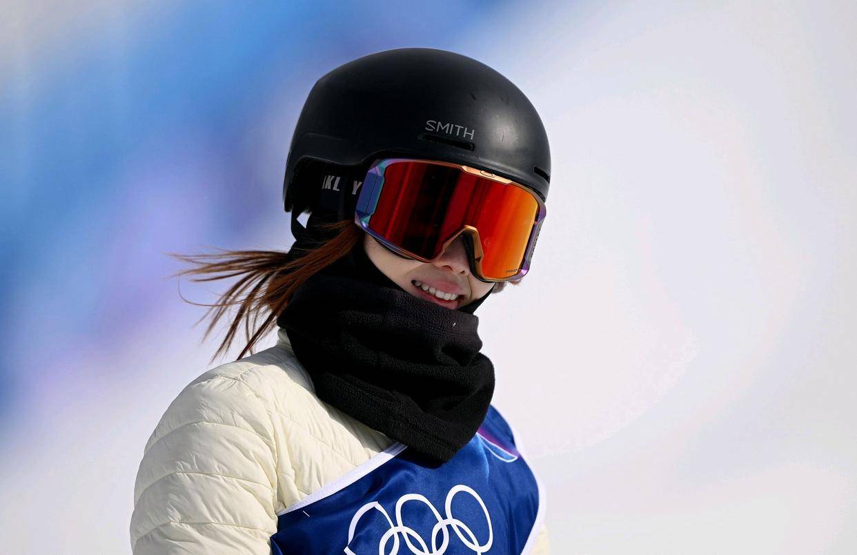 憾失金牌!谷爱凌坡面障碍技巧决赛第三跳摔倒,以86.58分斩获银牌_失误_挑战_动作