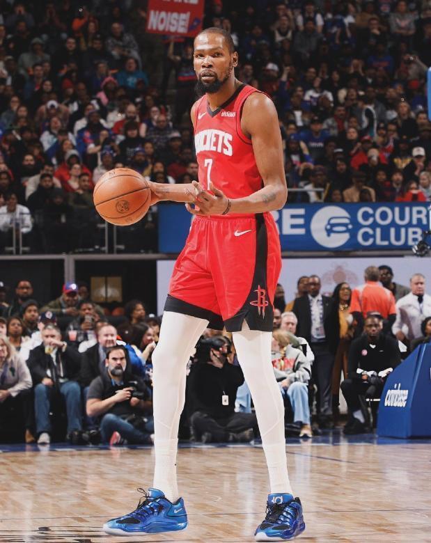 火箭5人上双力保西部第四！杜兰特26分当代中投王 小卡连续32场20+