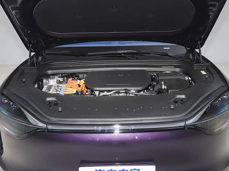 问界M9在性能上有哪些亮点让它值得购买?