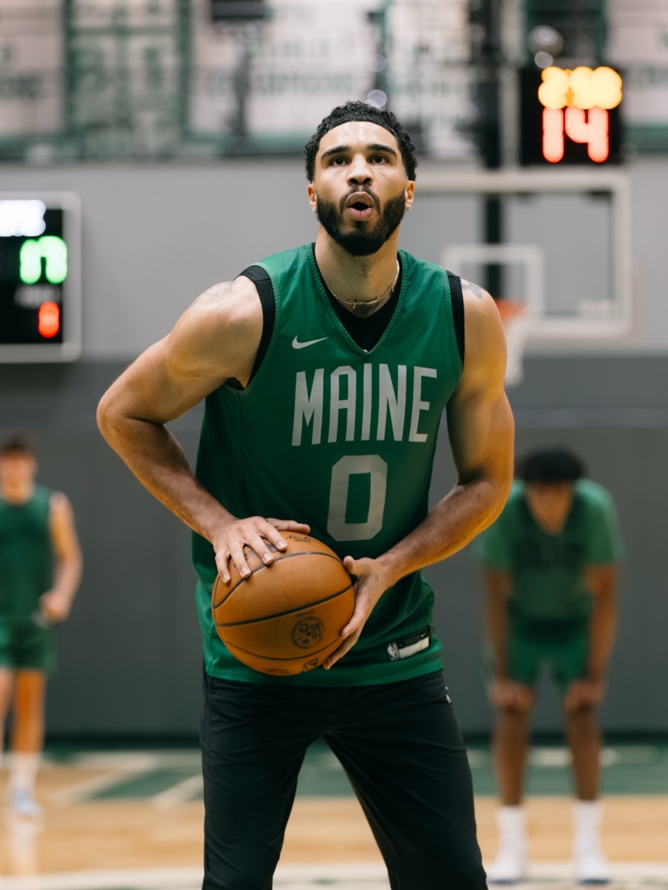 塔图姆康复迎重大突破，已开始5v5对抗训练