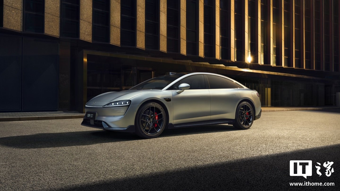 赵长江确认:鸿蒙智行智界 s7 汽车还会更新换代,但不是今年