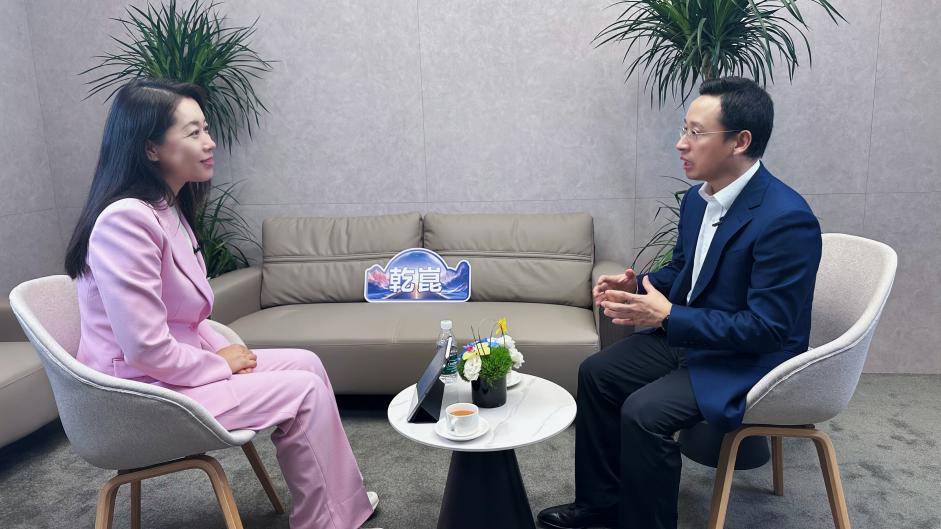 华为车BU CEO靳玉志:乾崑智驾的使命是把智能带入到每一辆车