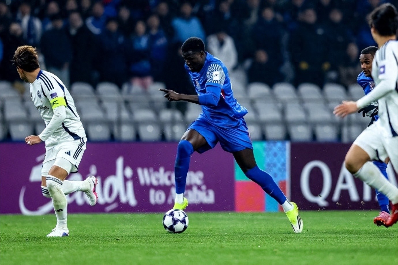 一场0-2！揪出申花3大“水货”，导致提前出局，恐遭斯卢茨基弃用