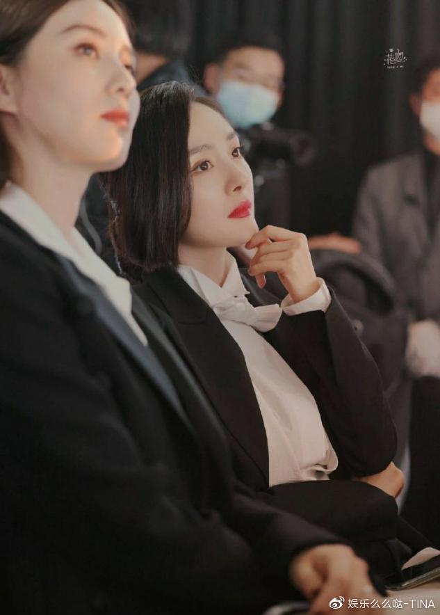 爷青回,刘诗诗杨幂互动花絮曝光,不愧是古早双女主最佳CP