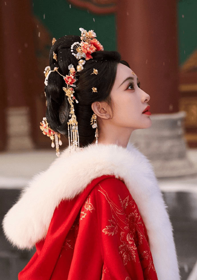 95花资源战升级!孟子义手握三部待播剧，2026年或将霸屏