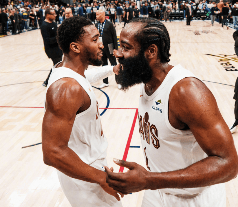 骑士119-117掘金!无解的不是逆转绝杀,而是米切尔对哈登的表态_比赛_约基奇_施罗德