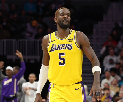 雷迪克：艾顿今日能否出战将在赛前进行决定