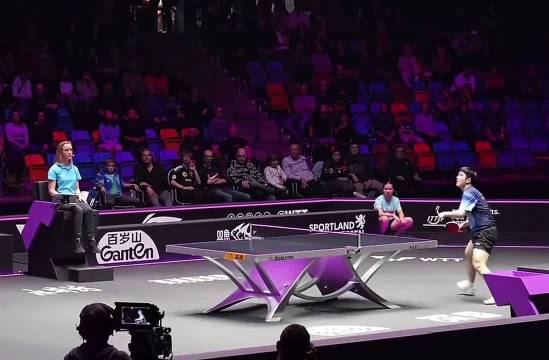 樊振东的落点控制的真好，在快速的对拉中还能控制好落点，真强